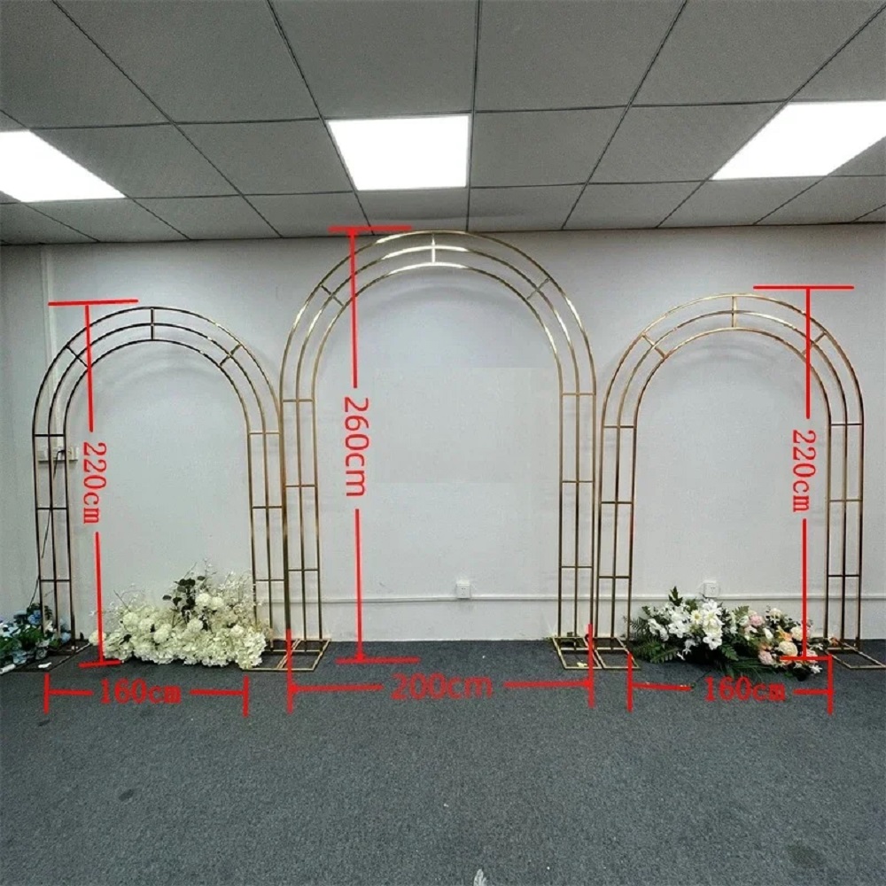 メタリックゴールドのウェディングアーチスタンド、ウェディング - Wedding Party Supply Store のレビューと価格